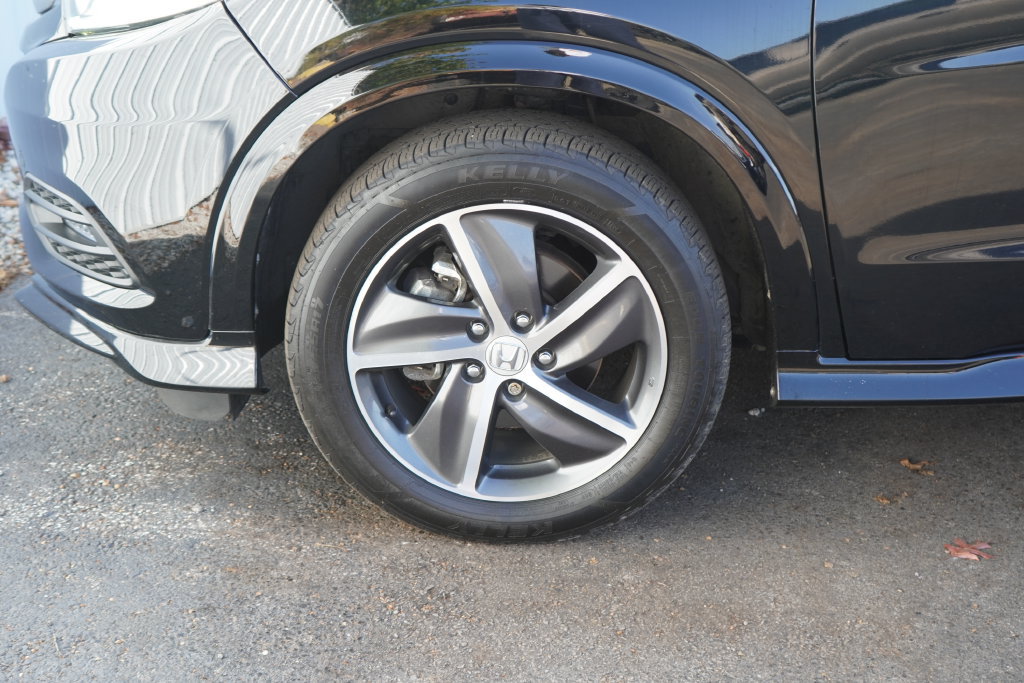 Used 2020 Honda HR-V Touring image 6