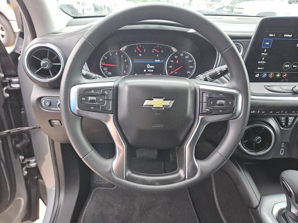 Used 2025 Chevrolet Blazer LT FWD image 18