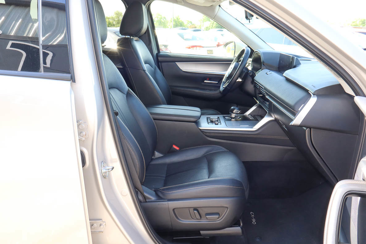 Used 2024 MAZDA CX-90 3.3 Turbo w/ Preferred Plus image 29