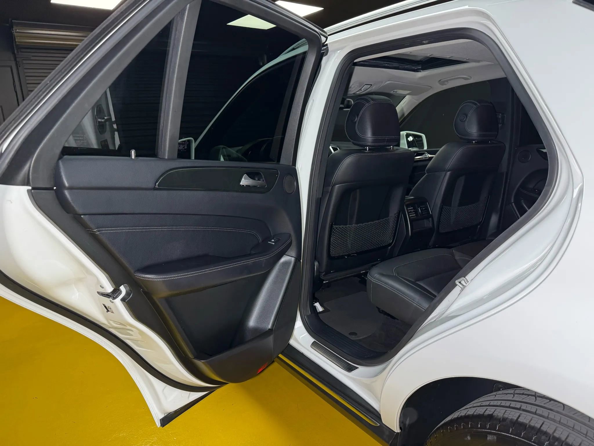 Used 2015 Mercedes-Benz ML 350 4MATIC w/ Premium 1 Package image 19