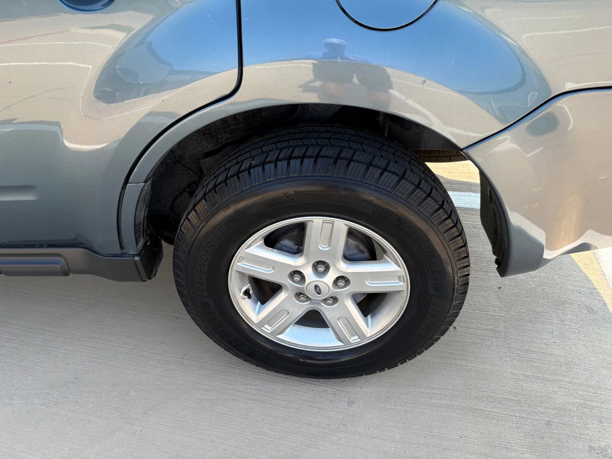 Used 2011 Ford Escape 4WD Hybrid image 32