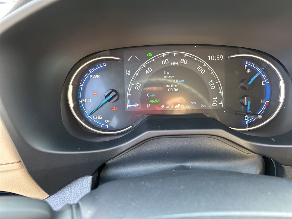 New 2025 Toyota RAV4 LE image 41