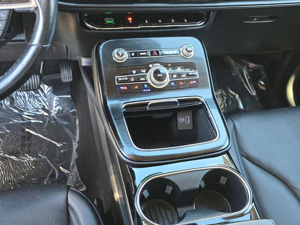 Used 2021 Lincoln Nautilus Reserve image 32