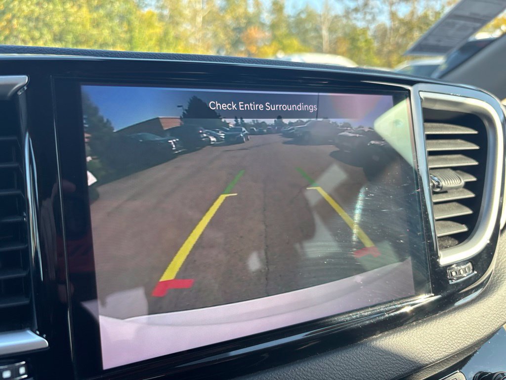 Used 2024 Chrysler Pacifica Touring-L FWD image 28