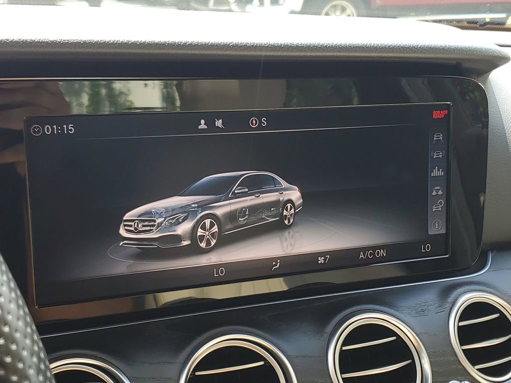 Used 2018 Mercedes-Benz E 300 4MATIC image 29
