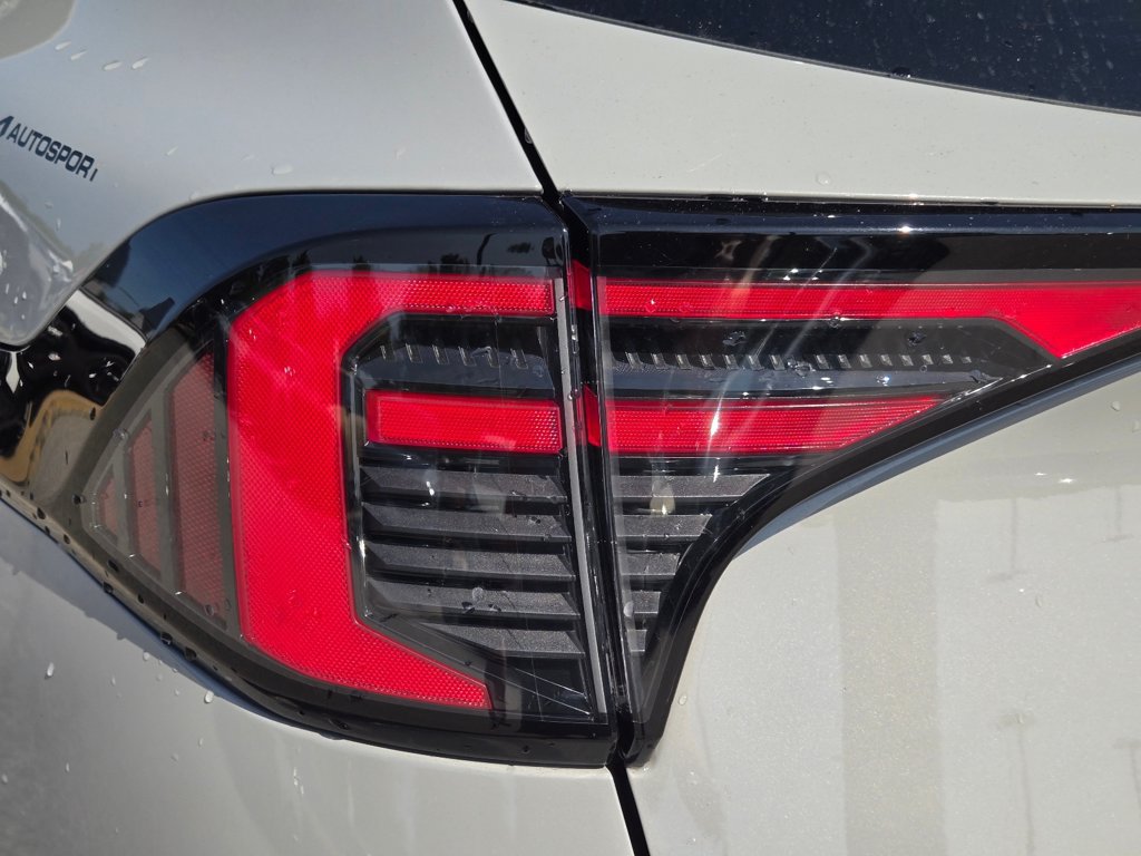 Certified 2026 Kia Sportage SX FWD image 10