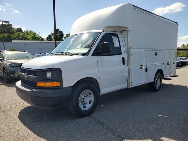 Used 2017 Chevrolet Express 3500 image 3