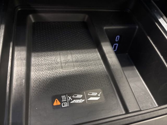 Used 2025 GMC Acadia Elevation image 25