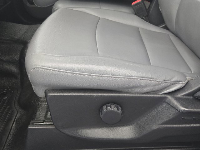 Used 2024 Ford F250 XL AWD/4WD image 23