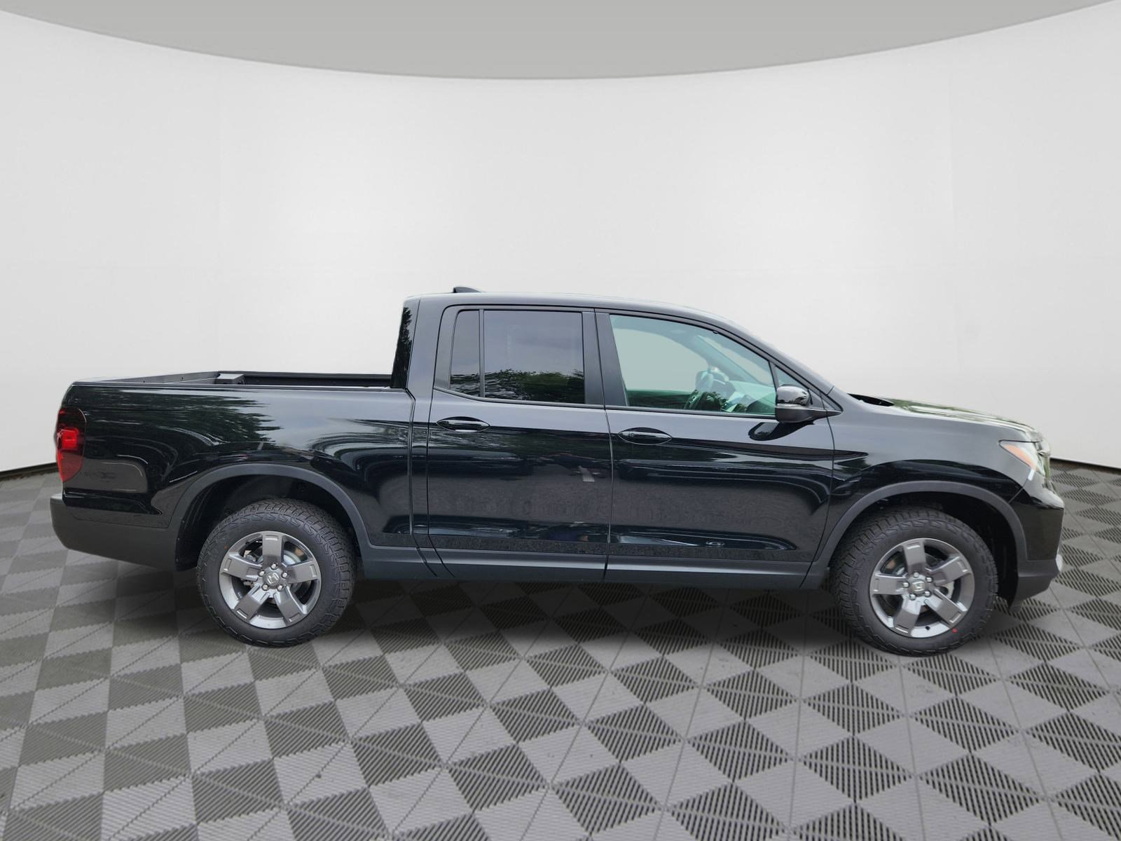 New 2025 Honda Ridgeline TrailSport image 6