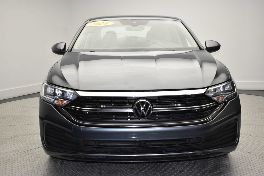 Used 2024 Volkswagen Jetta S FWD image 2