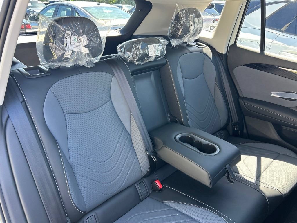 New 2026 Volkswagen Tiguan SE FWD image 50