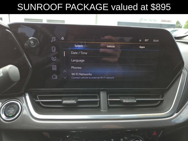Used 2024 Chevrolet Trax ACTIV w/ Sunroof Package FWD image 16