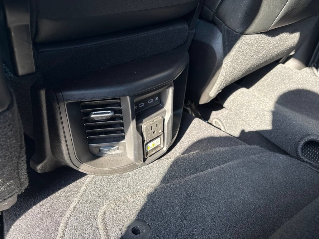 Used 2026 RAM 2500 Laramie AWD/4WD image 16