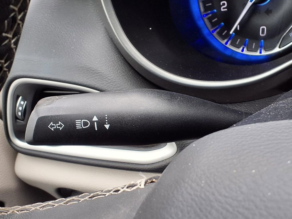 Used 2023 Chrysler Pacifica Touring-L image 22