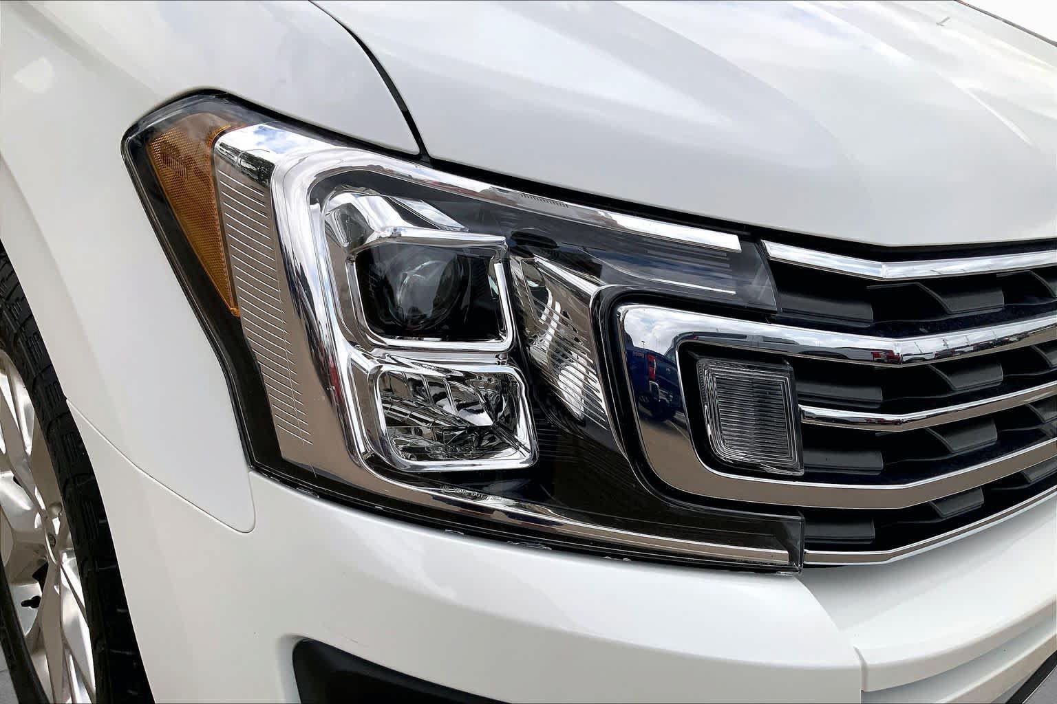 Used 2020 Ford Expedition XLT w/ Equipment Group 202A RWD image 36