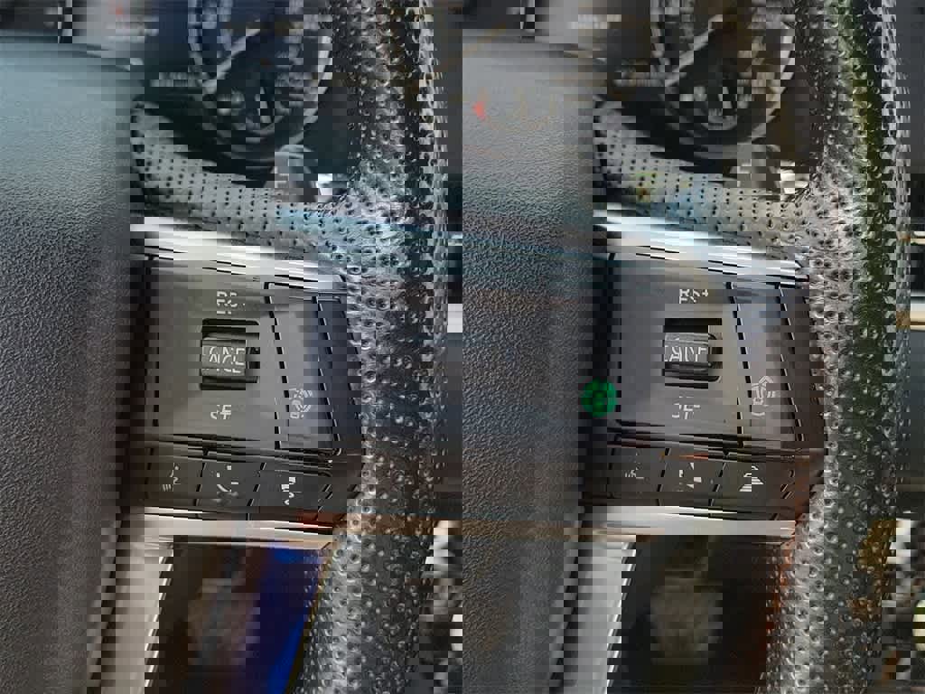 Used 2024 Mitsubishi Outlander SE image 27