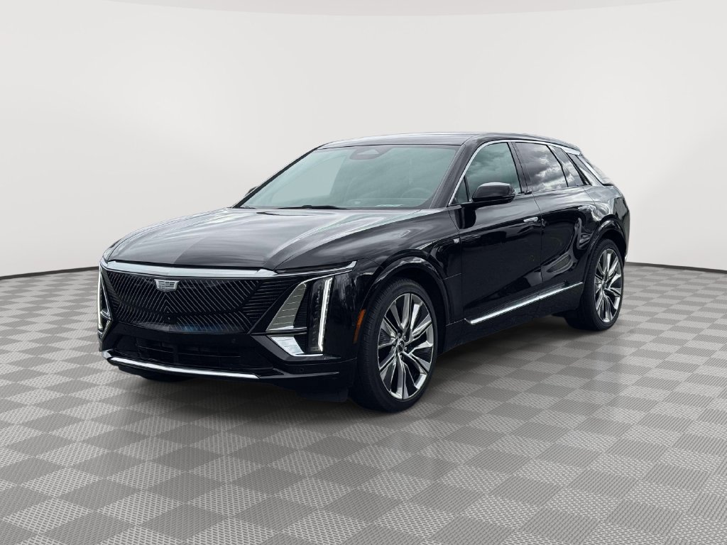 Used 2023 Cadillac Lyriq 2WD image 3