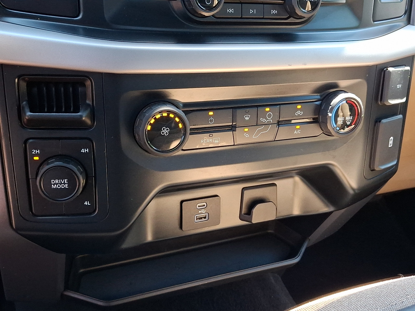 Used 2023 Ford F150 XLT AWD/4WD image 13