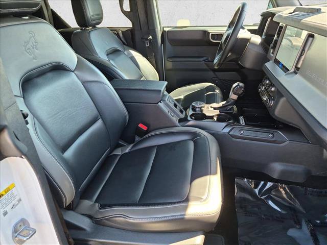 Used 2025 Ford Bronco Outer Banks AWD/4WD image 21