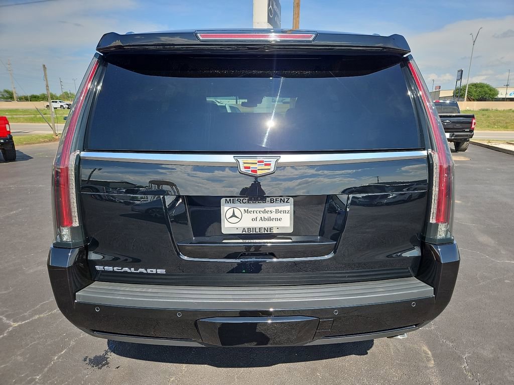 Used 2020 Cadillac Escalade Platinum AWD/4WD image 6