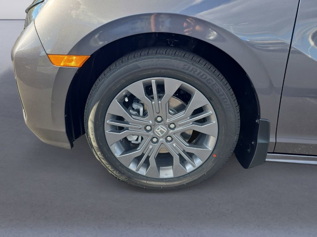 New 2026 Honda Odyssey Touring image 10