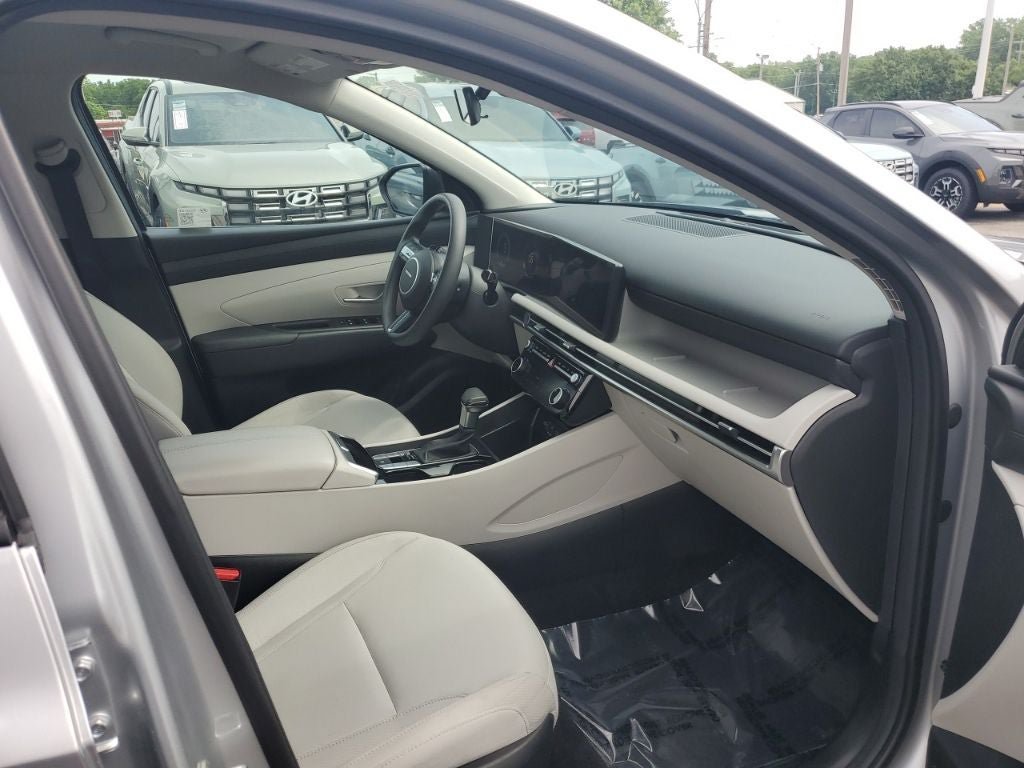 Used 2025 Hyundai Tucson SEL AWD/4WD image 41