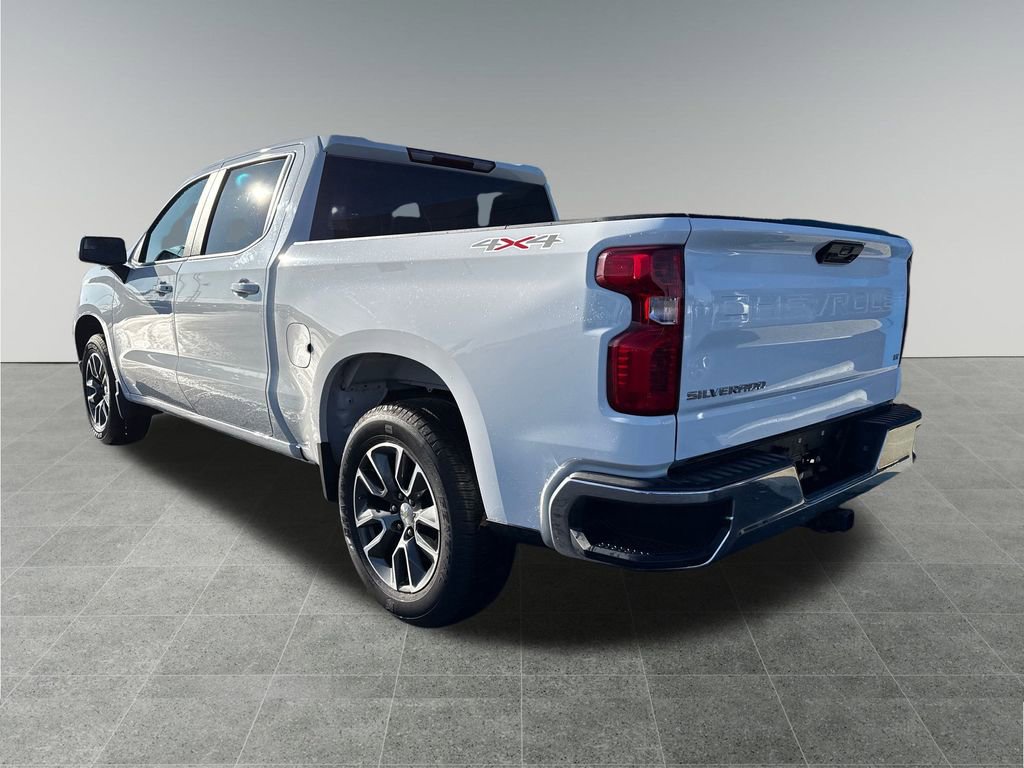 Used 2022 Chevrolet Silverado 1500 LT image 3