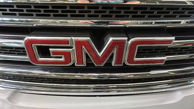 Used 2015 GMC Canyon SLE AWD/4WD image 8