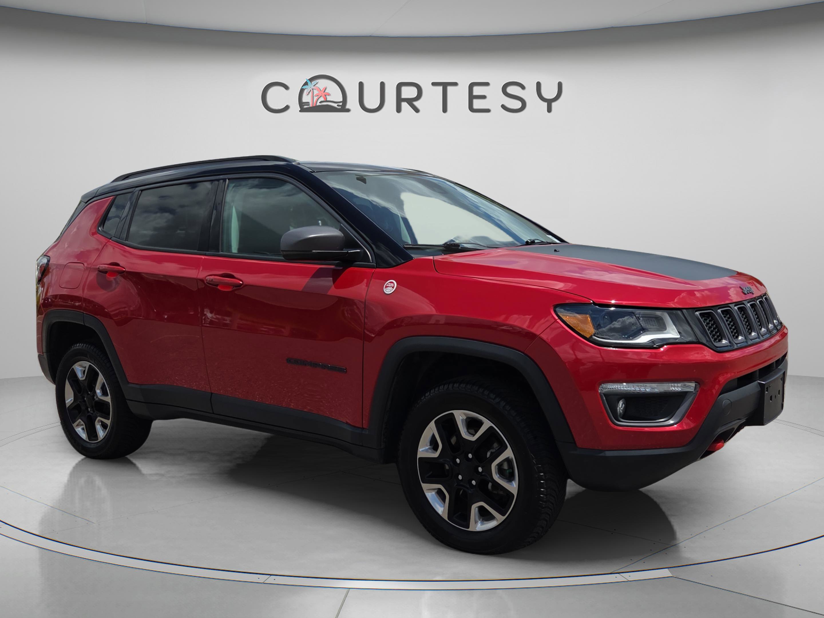 Used 2018 Jeep Compass Trailhawk w/ Leather Interior Group AWD/4WD image 7