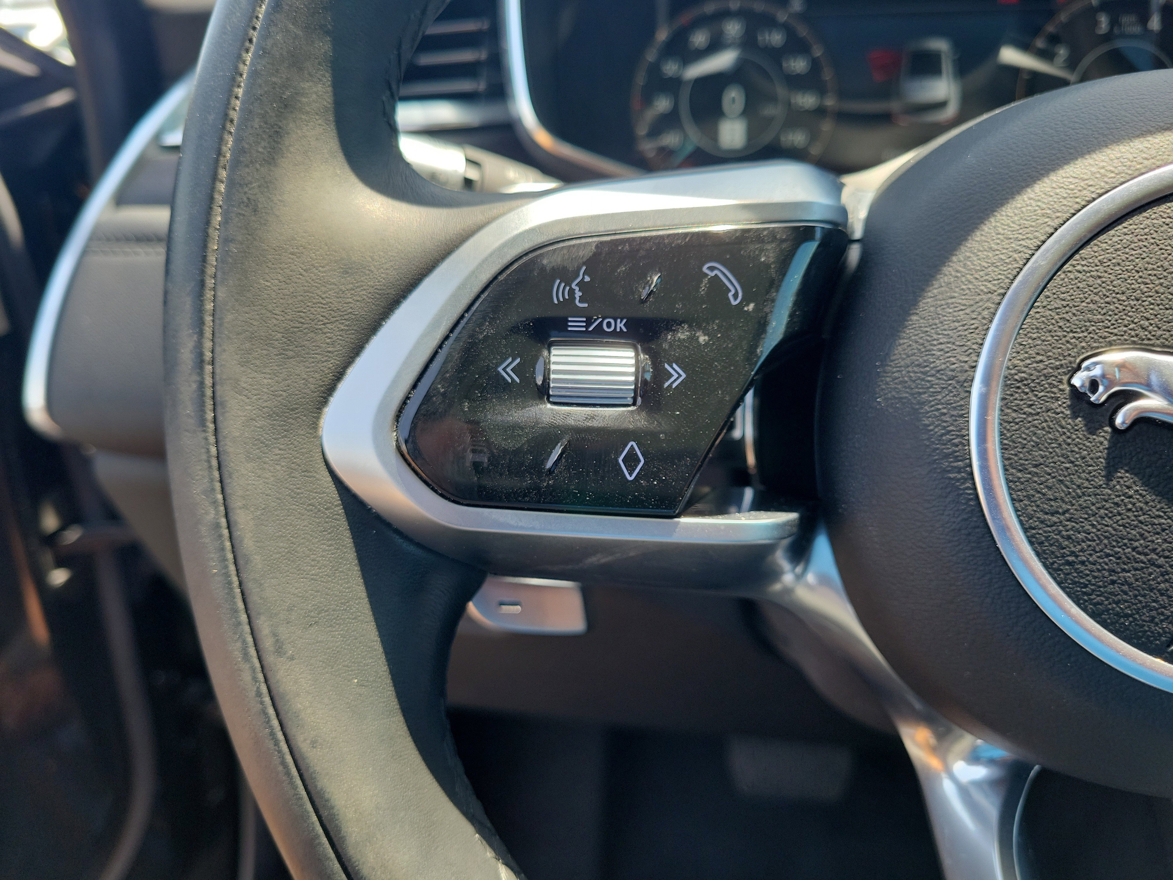 Used 2021 Jaguar F-PACE S AWD/4WD image 25
