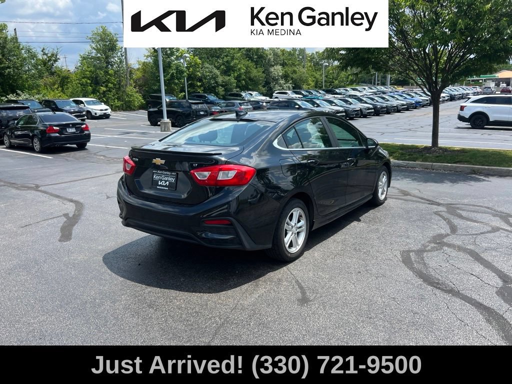 Used 2016 Chevrolet Cruze LT w/ Convenience Package FWD image 5