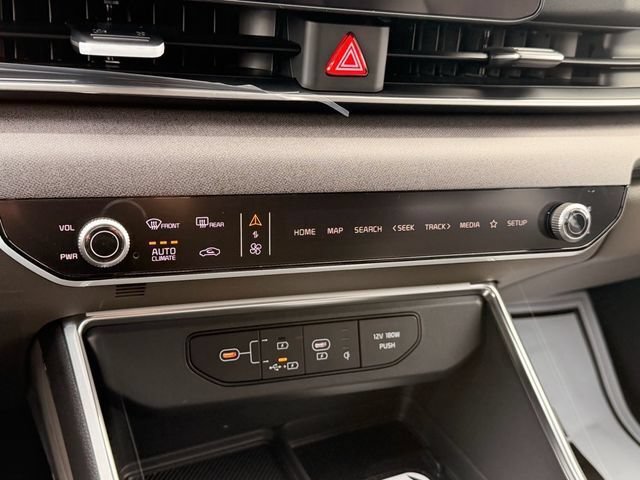 New 2026 Kia Carnival EX FWD image 20