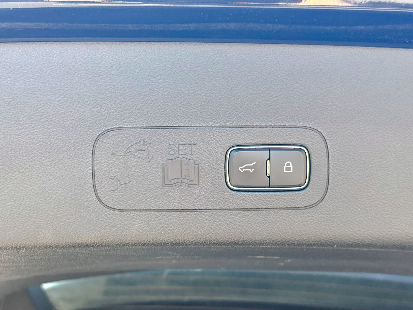 Used 2022 Lincoln Aviator Reserve w/ Equipment Group 201A image 14