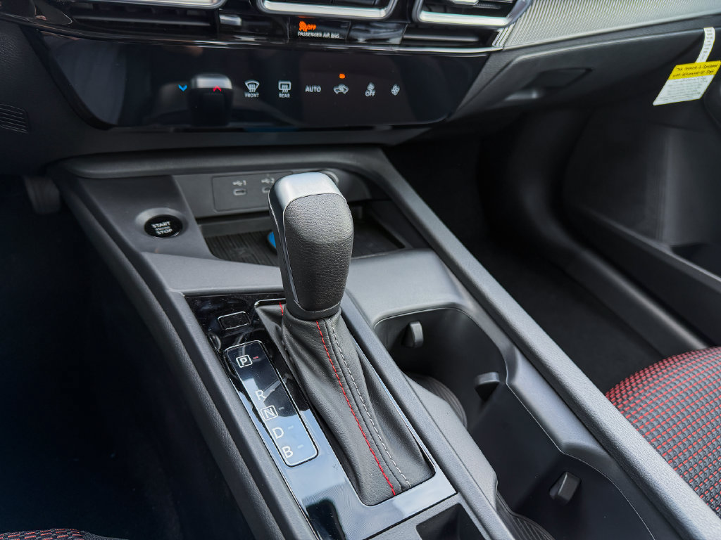 New 2027 Nissan Sentra SR w/ Floor Mat Package FWD image 12