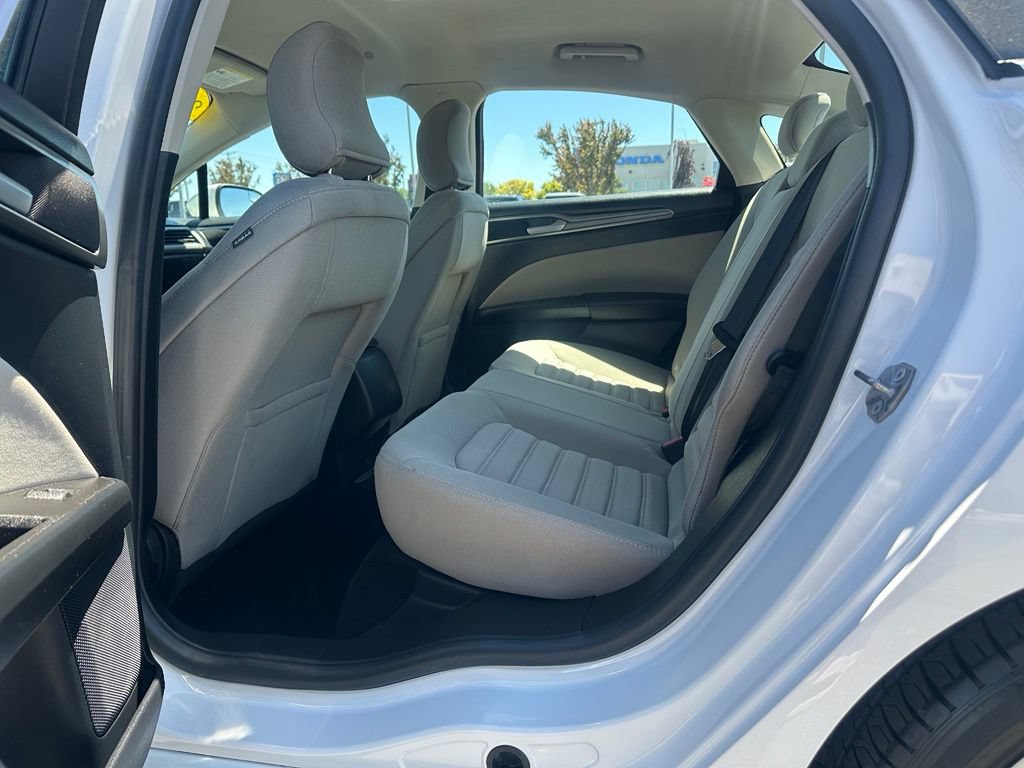 Used 2018 Ford Fusion S FWD image 19