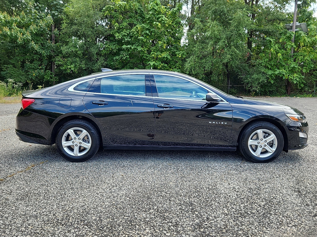 Used 2023 Chevrolet Malibu LS image 6