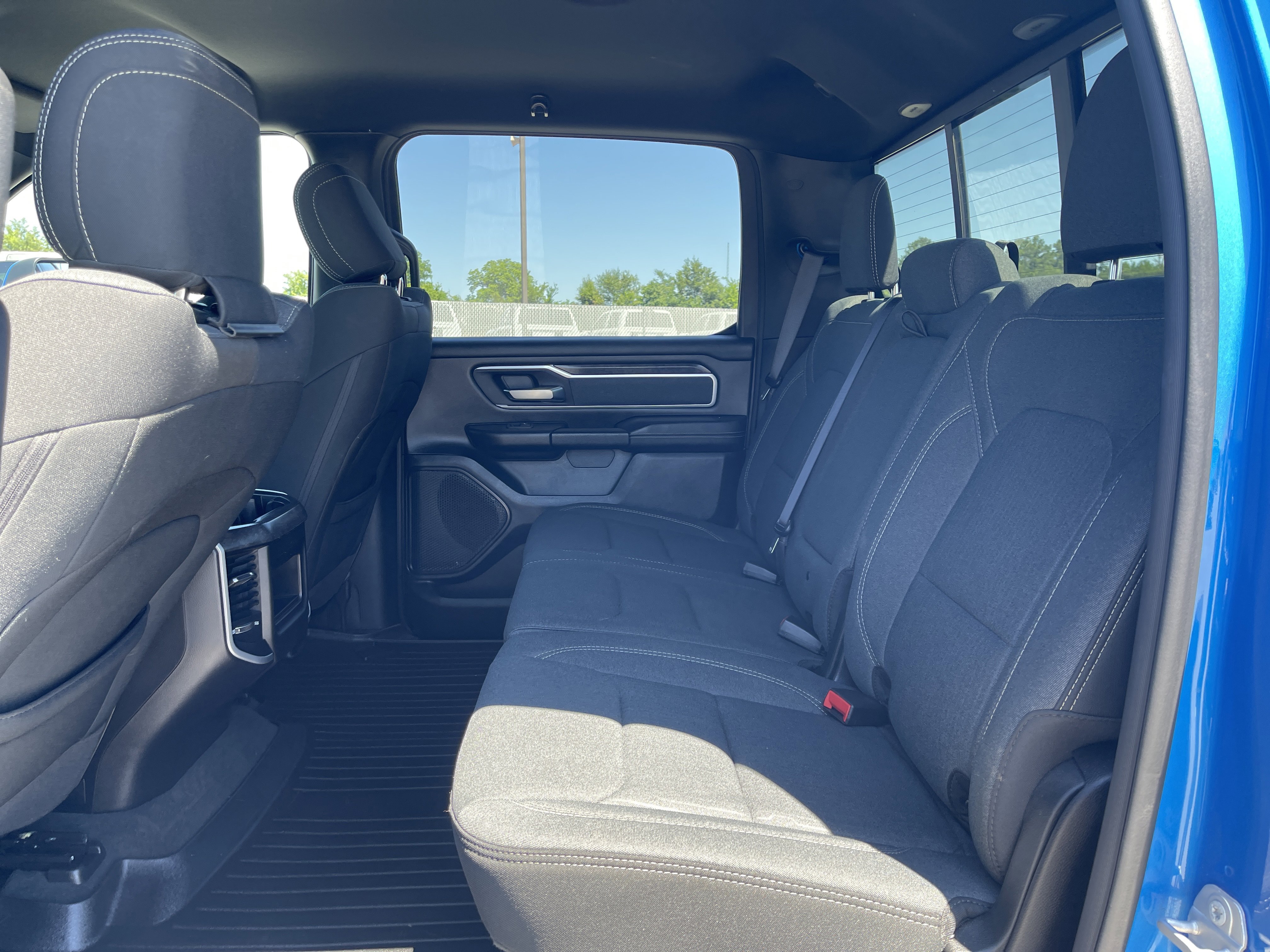 Used 2021 RAM 1500 Big Horn AWD/4WD image 36