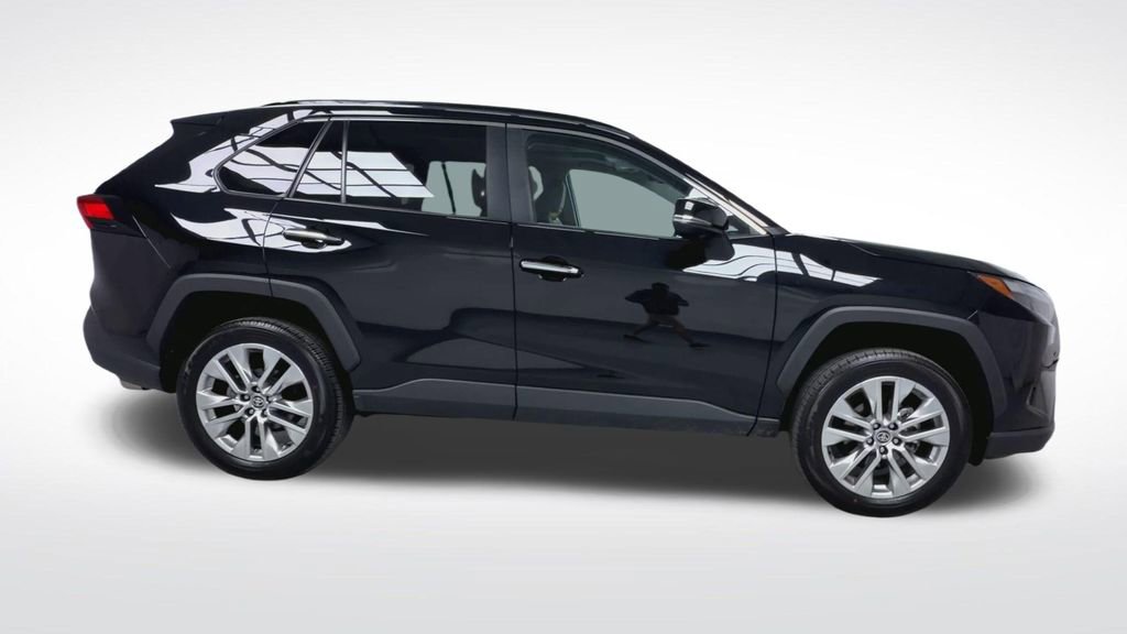 Certified 2025 Toyota RAV4 Limited w/ Advanced Technology Package AWD/4WD image 25