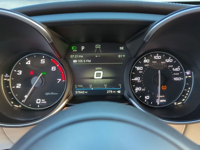 Used 2019 Alfa Romeo Giulia Ti w/ Quick Order Package 22Z Lusso image 10