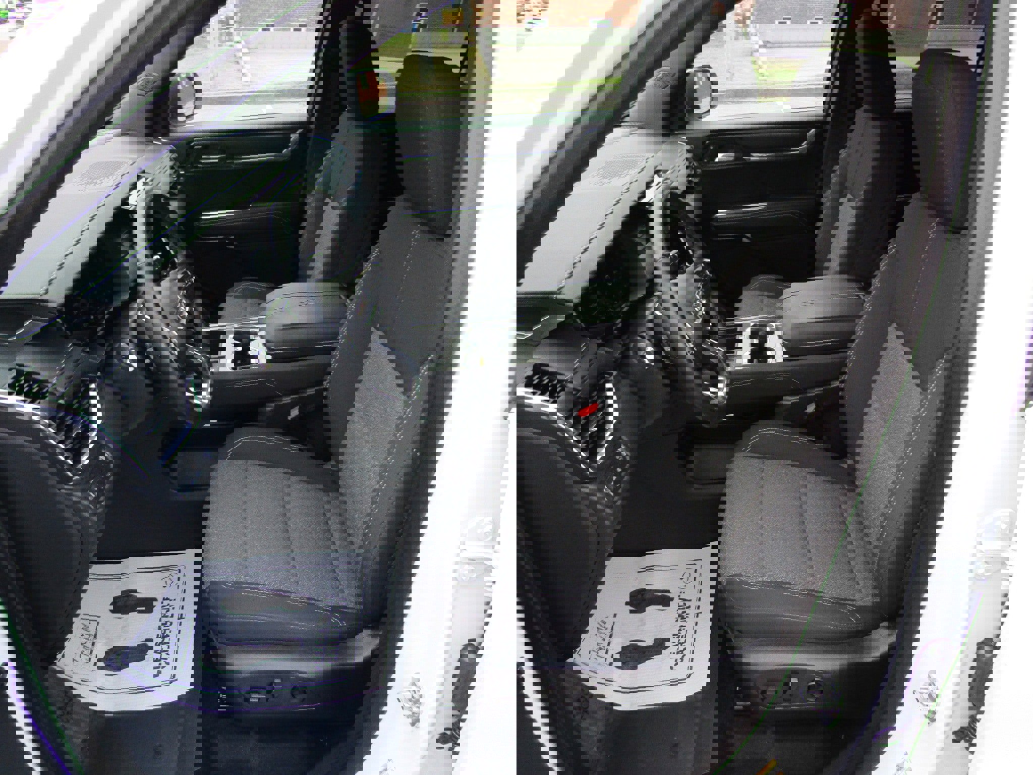 Used 2025 GMC Acadia Elevation image 13