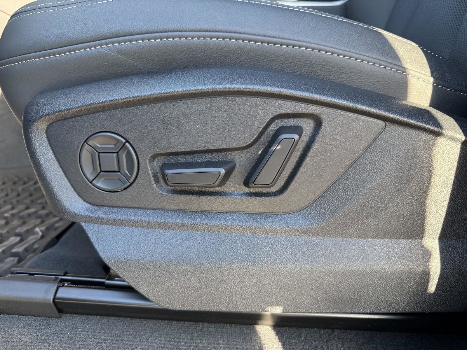 New 2026 Audi Q8 Premium Plus AWD/4WD image 11