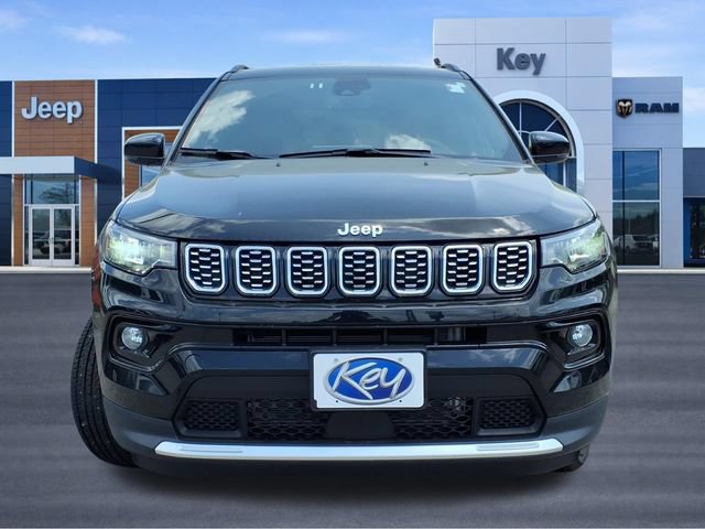 Used 2025 Jeep Compass Limited AWD/4WD image 8