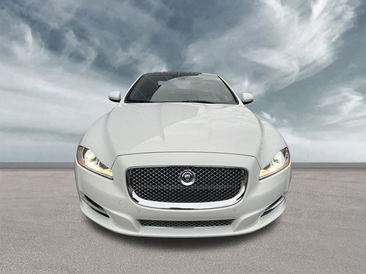 Used 2013 Jaguar XJ L Portfolio AWD/4WD image 7