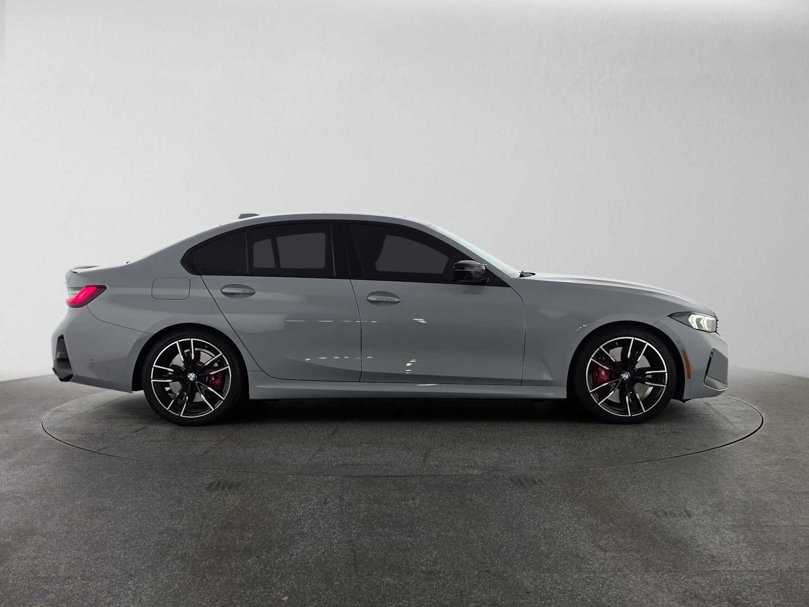 Used 2023 BMW M340i RWD image 2