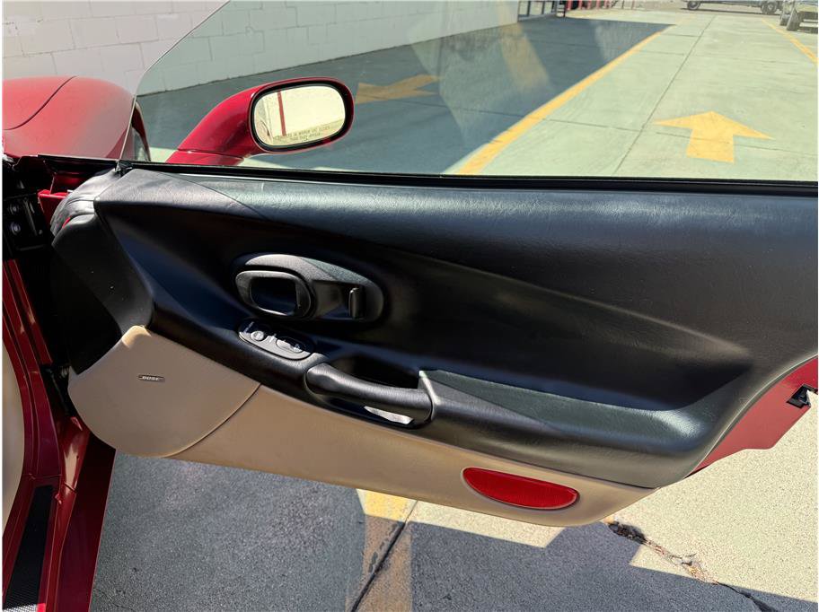Used 2002 Chevrolet Corvette Convertible w/ Preferred Equipment Group2 RWD image 18