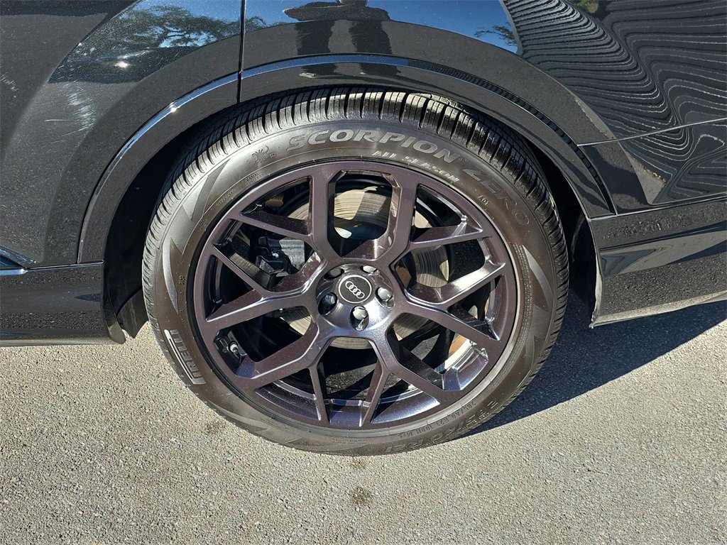 Used 2025 Audi SQ7 Premium Plus image 11