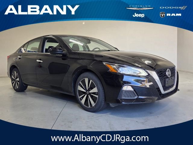 Used 2022 Nissan Altima 2.5 SV