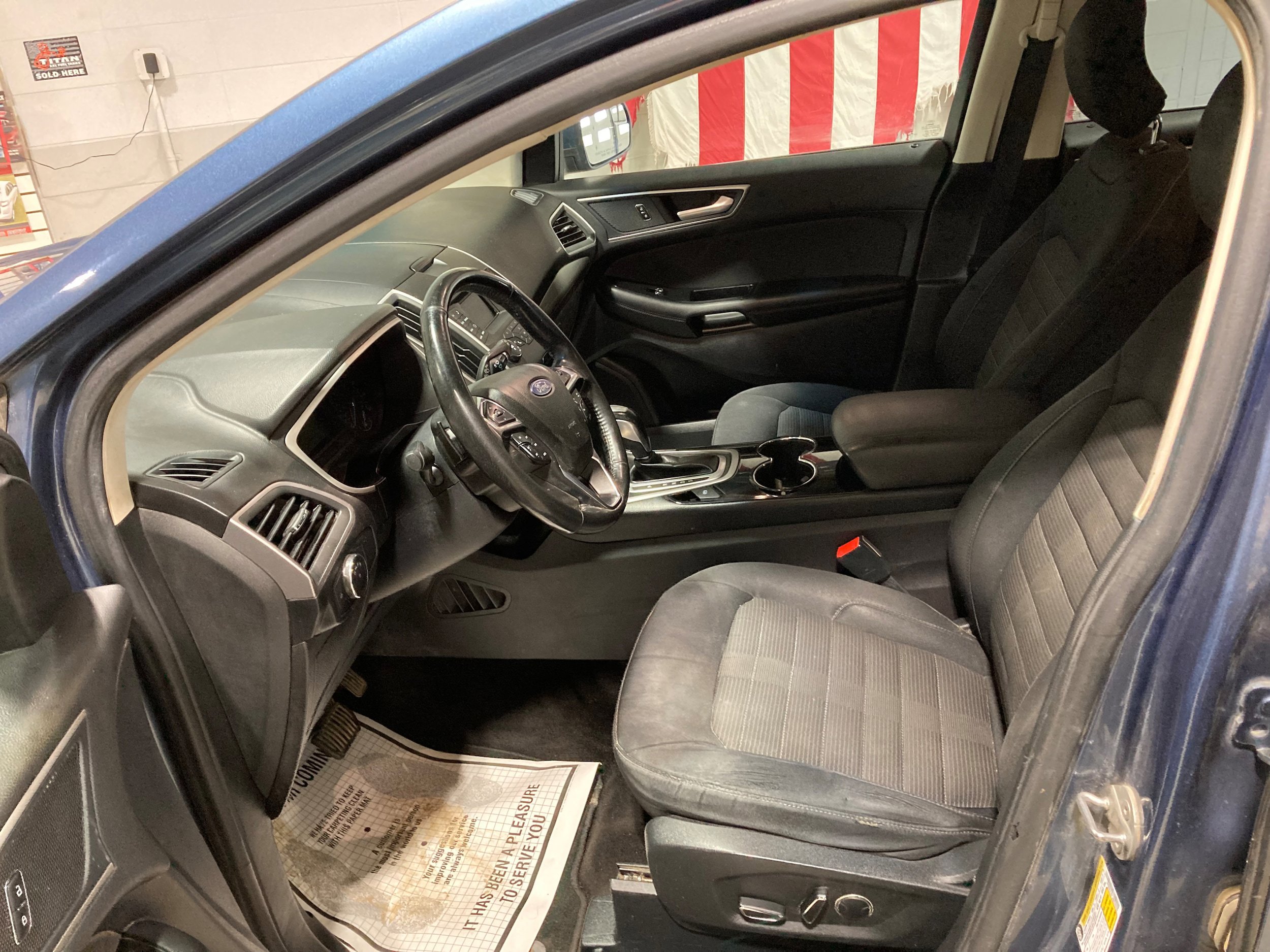 Used 2018 Ford Edge SEL w/ Class II Trailer Tow Package AWD/4WD image 18