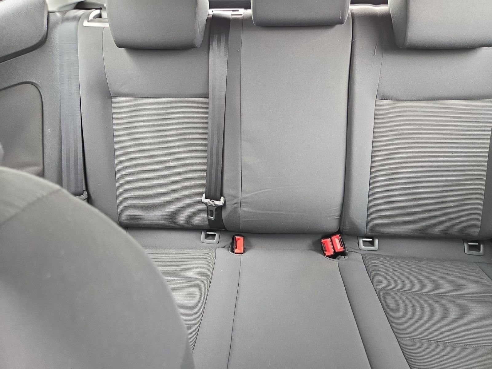 Used 2009 Volkswagen Rabbit S image 27